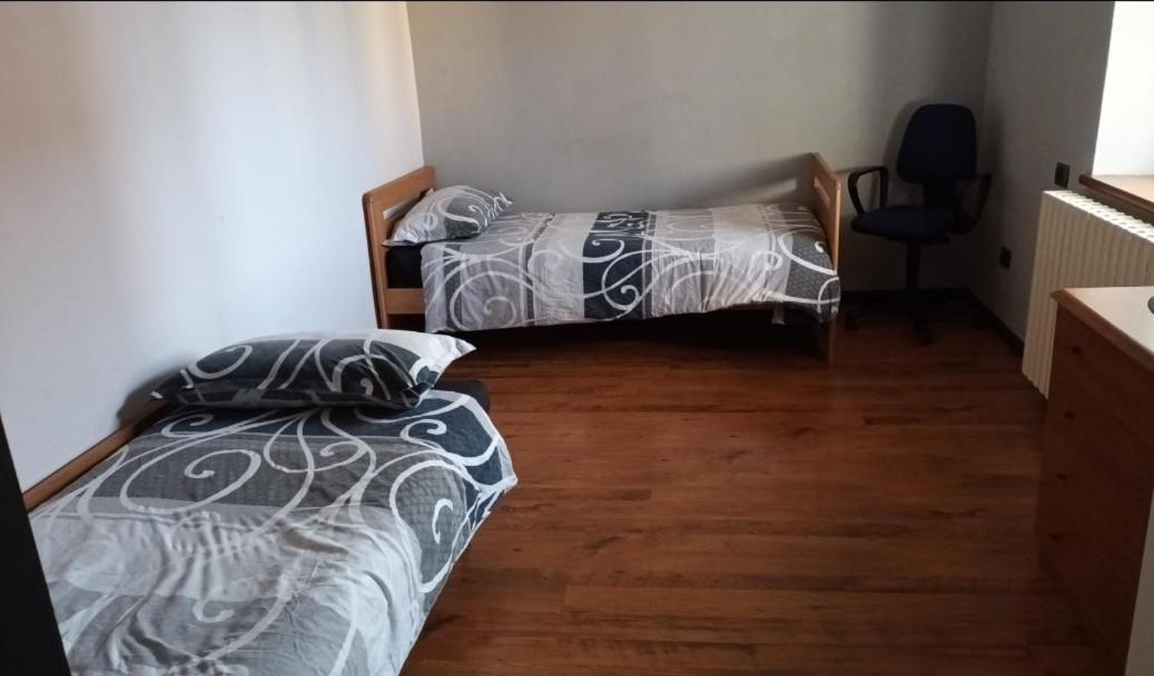 Casa In Palazzo Storico Apartment Locate di Triulzi Екстериор снимка